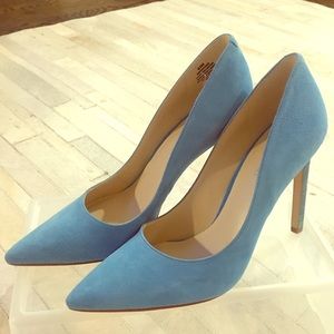 Robins egg blue heels